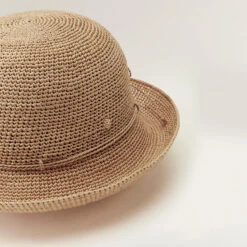 Provence 8 -Chic & Cozy HAT50332 Nougat 4