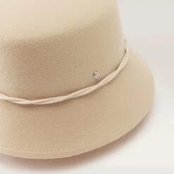 Celeste -Chic & Cozy HAT51845 Eggshell 4