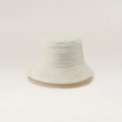 Namaka -Chic & Cozy HAT51917 White 3