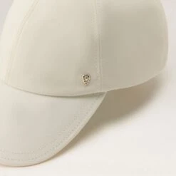 Mae -Chic & Cozy HAT51928 WHITE 4