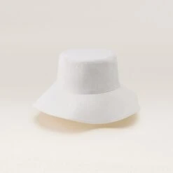 Aria -Chic & Cozy HAT51929 WHITE 3