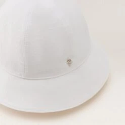 Skye -Chic & Cozy HAT51930 White 4