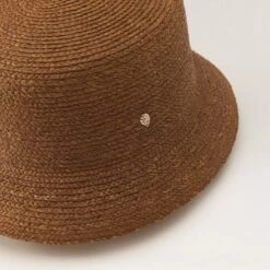 Malia -Chic & Cozy HAT51942 NUTSHELL 4
